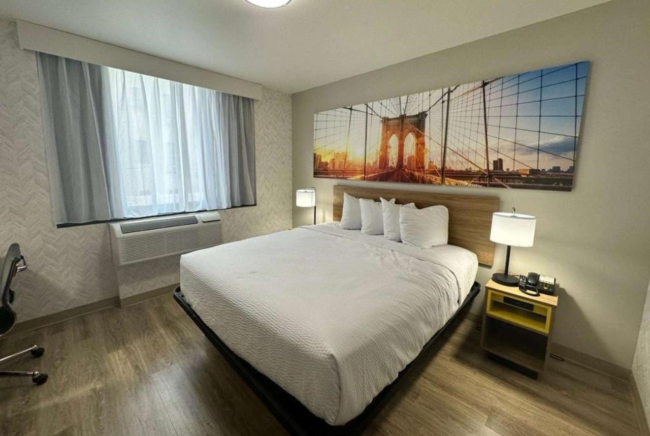 Days Inn By Wyndham Brooklyn Eastern Parkway 뉴욕 외부 사진